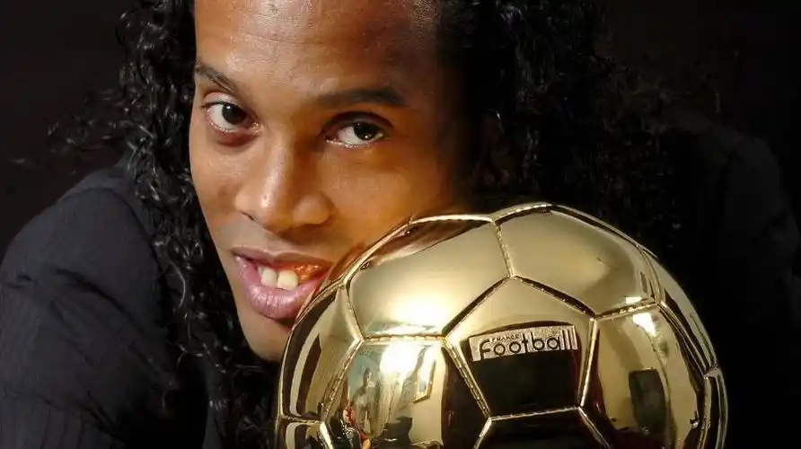 两队都以坚 两队都以坚