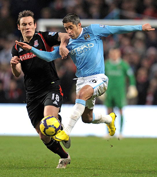 及掩耳之势 及掩耳之势