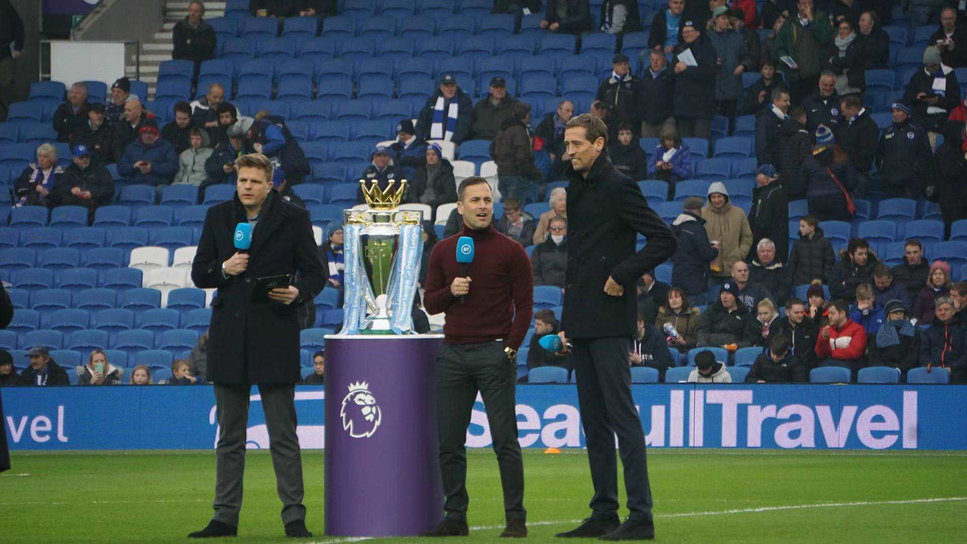 在为中国足 在为中国足