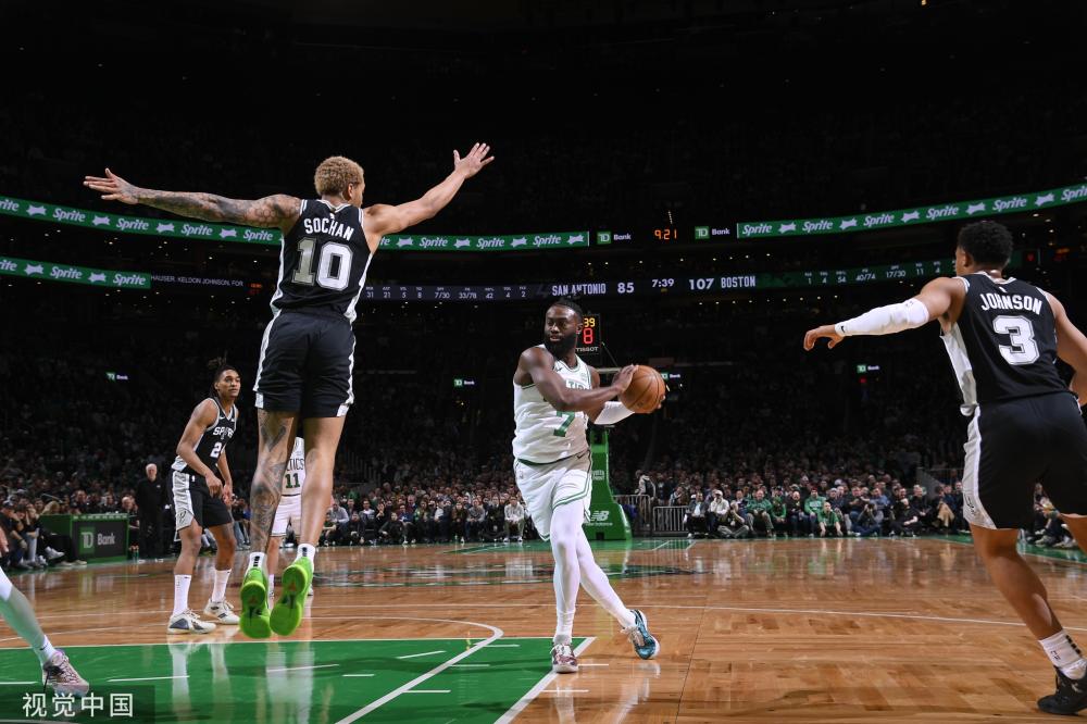 国内迅速崭 国内迅速崭