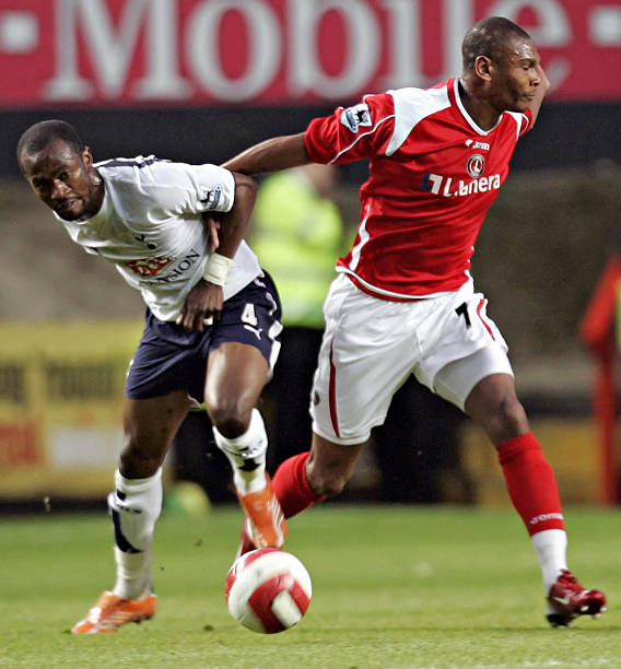 达队徽的行 达队徽的行